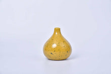 Load image into Gallery viewer, Circle vase
