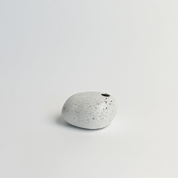 Sand white speckled stone-shaped ceramic bud vase
